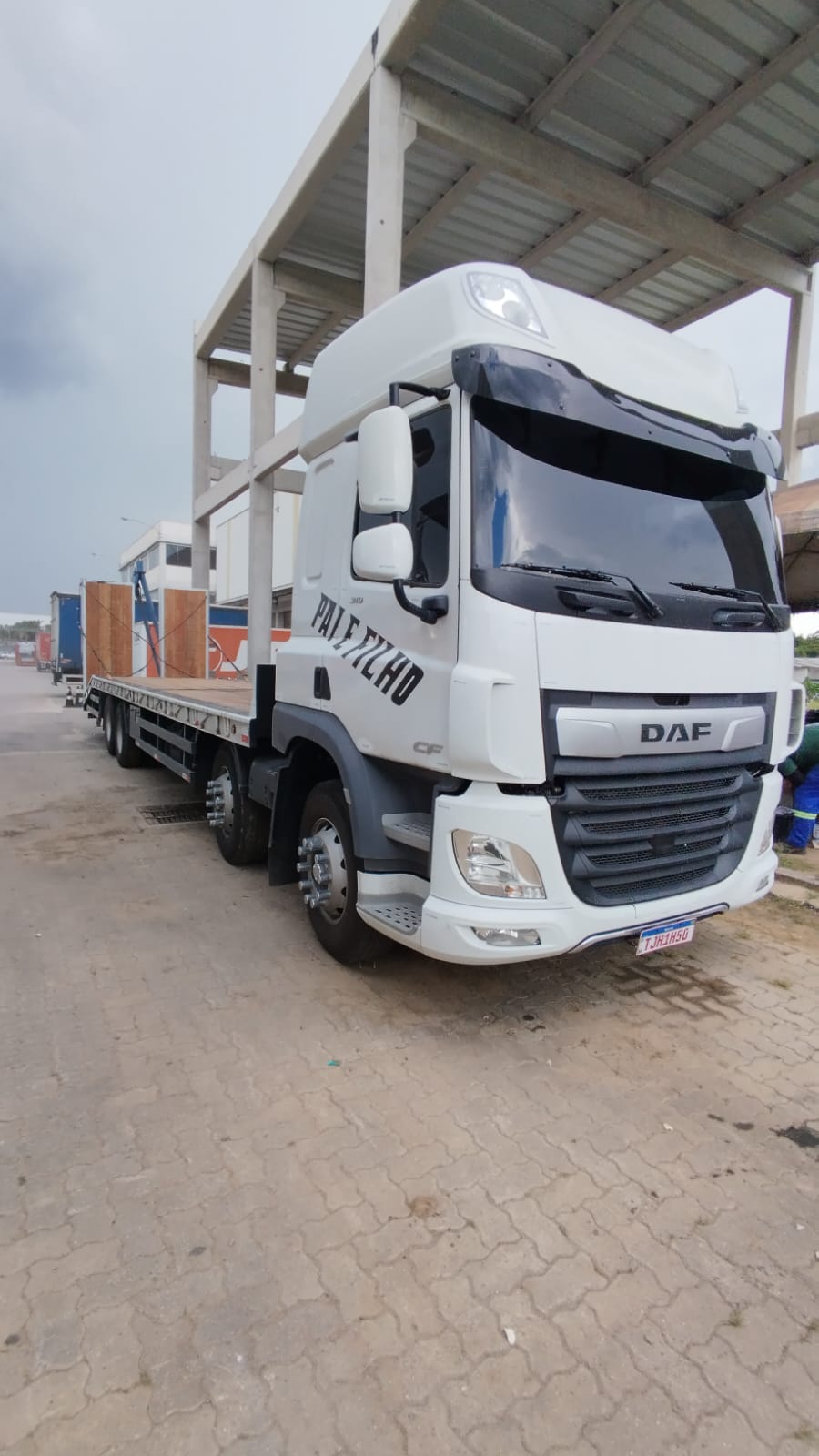 WhatsApp Image 2025-02-17 at 21.34.03 (1).jpeg